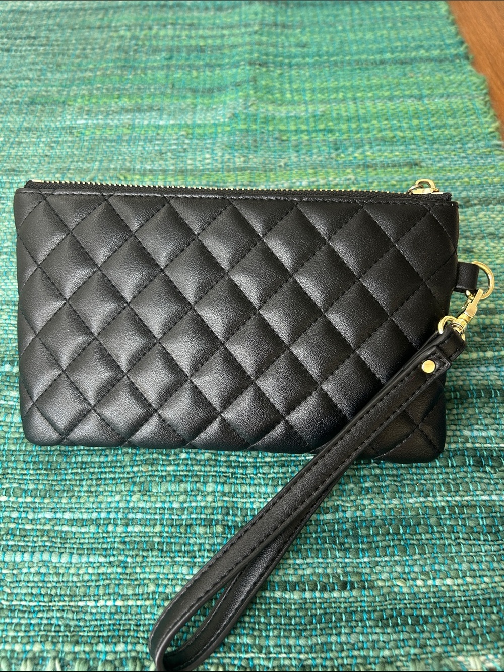 Janine Katz Black Quilted Wristlet Clutch - Sleek Women's Bag
